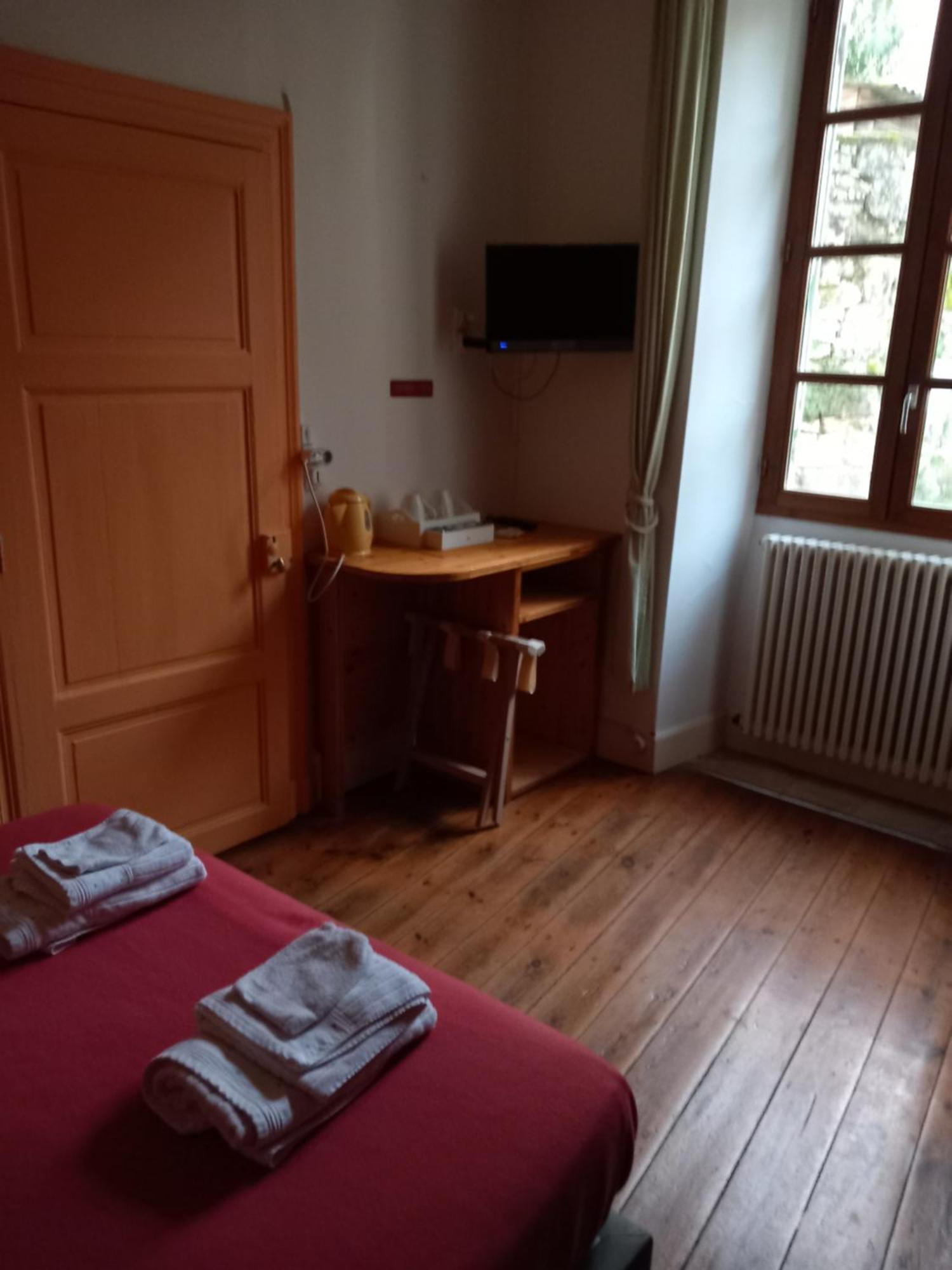 Chambre D'Hotes La Tour De Brazalem Nerac Ngoại thất bức ảnh