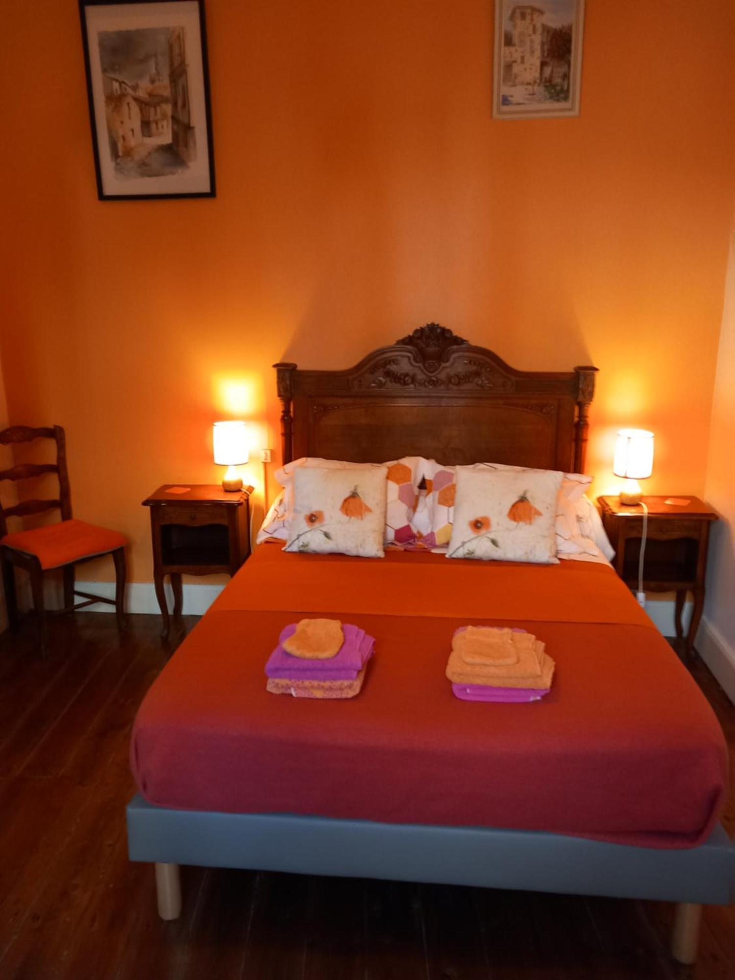 Chambre D'Hotes La Tour De Brazalem Nerac Ngoại thất bức ảnh